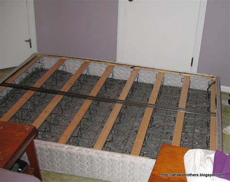 whats inside a box spring